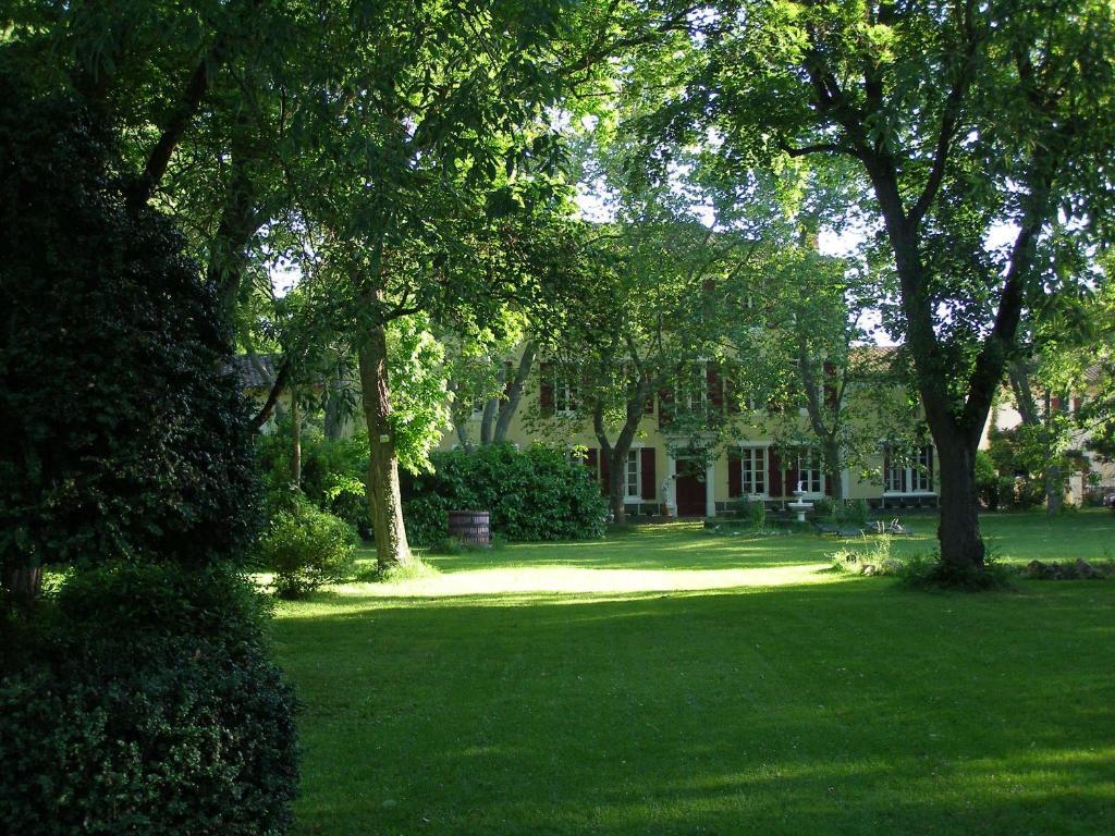 Le Relais Du Silence Chateau Lavail Labastide-d'Anjou Exterior photo